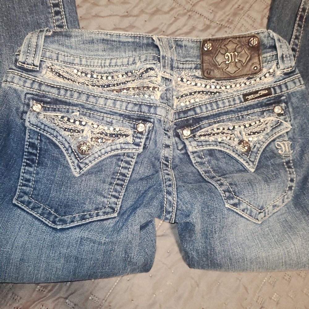MISS ME CAPRI SIZE 27